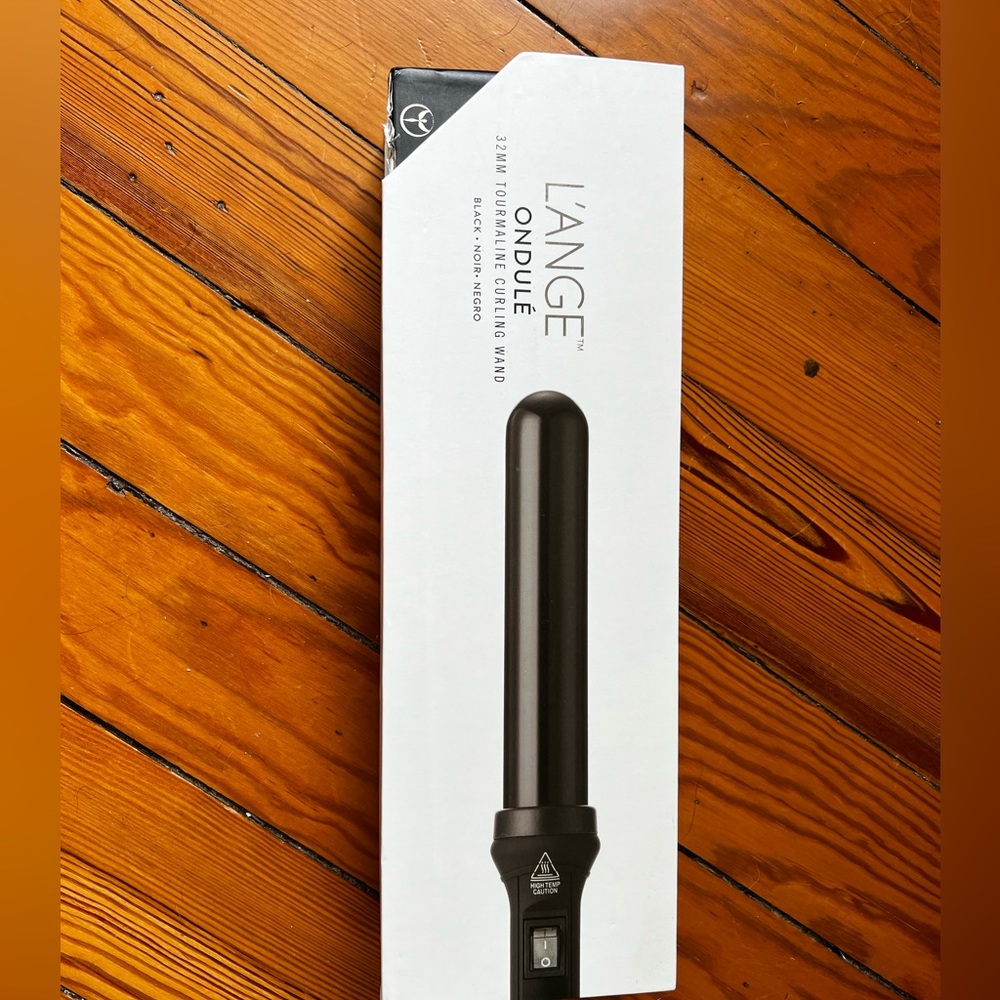 Lange Tourmaline Curling Wand, Black 32mm. Never used!